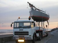 Trasporto barche da e per il cantiere